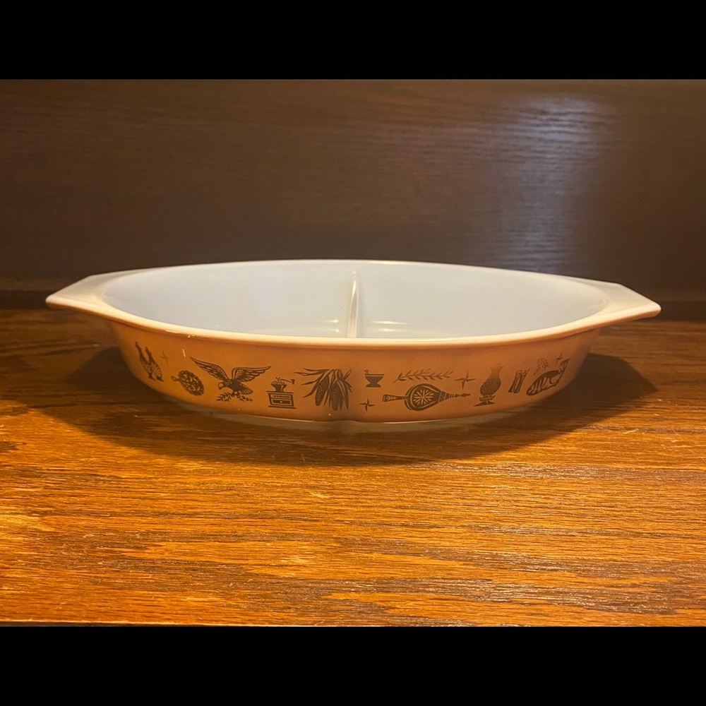 Vintage Pyrex Early American Divided Dish